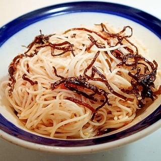 昆布佃煮と辛子明太子の混ぜ素麺